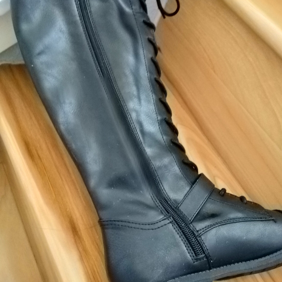 Universal Thread black boots size 6 - Picture 10 of 12